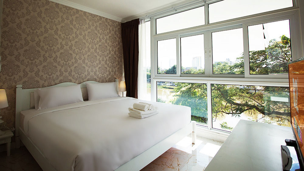 B2 Riverside Colonial Hotel Чиангмай Экстерьер фото